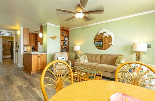 Maalaea Condo | Oceanfront, Pool, WiFi, Whale Watching