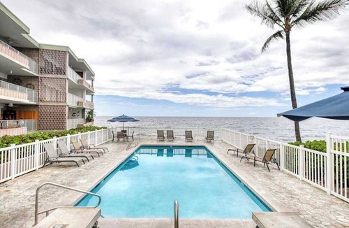 Kailua-Kona Condo | Oceanfront Resort Kona Condo with Lanai, Pool - Walk to Beach