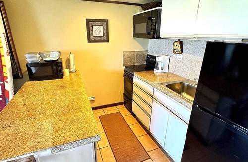 Maunaloa Condo | Oceanfront Studio Loft at Kepuhi Beach Resort