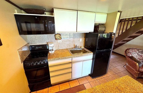 Maunaloa Condo | Oceanfront Studio Loft at Kepuhi Beach Resort
