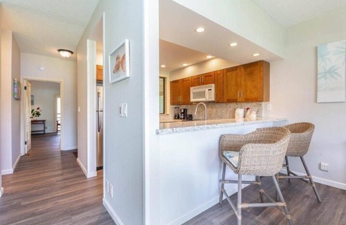 Wailua Condo | Oceanview, Renovated and Gated, Private Lanai