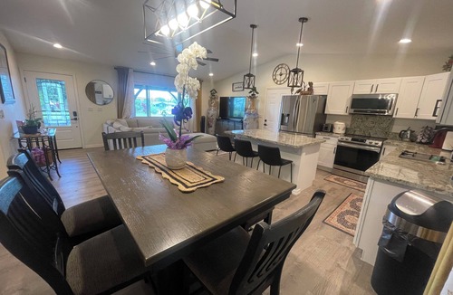Keaau House | Ohana Gathering Place In Paradise