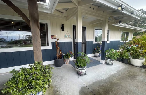Keaau House | Ohana Gathering Place In Paradise