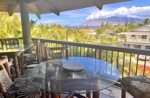 Kihei Bed & Breakfast | Papaya Suite