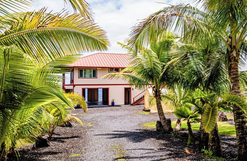 Keaau House | Paradise Ocean Vista- Absolute Oceanfront gorgeous views, A/C & laundry!