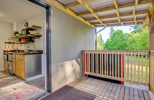 Woods Creek Apartment | Pet-Friendly Quaint Cottage: Park-Like Setting