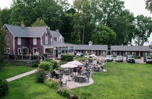 Town of Milo Hotel | Plum Point Lodge