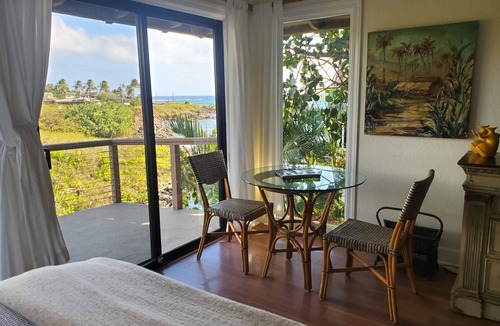 Poipu Apartment | Poipu Beach Kauai Honeymoon : View Sea Turtles from Your Oceanfront Deck-AC
