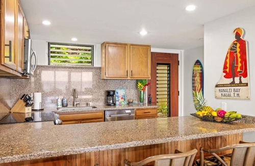 Poipu Condo | Poipu Shores 102A Shorebreak Lanai, Ground Floor U