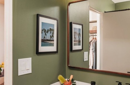 Historic Kailua Village Hotel | Poolside Peace Meets Island Play—Your Kona Getaway Starts Here l 4 Rooms