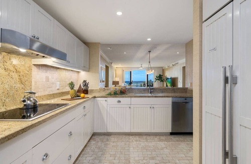 Kahuku Villa | Presidential Suite Turtle Bay 4BR Oceanfront Villa