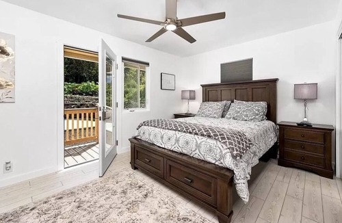 Kalaoa House | 🏝🌴 PRIVATE ENTRANCE, Clean and Close to Airport!!