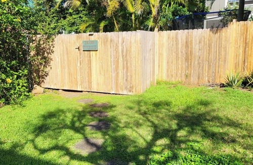 Pauwela Apartment | Private Hot Tub Lanai + Full Kitchen