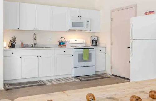 Honokaa House | PRIVATE Ohana+7 Acres of Forrest +Wet & Dry Spa with full KITCHEN and LAUNDRY