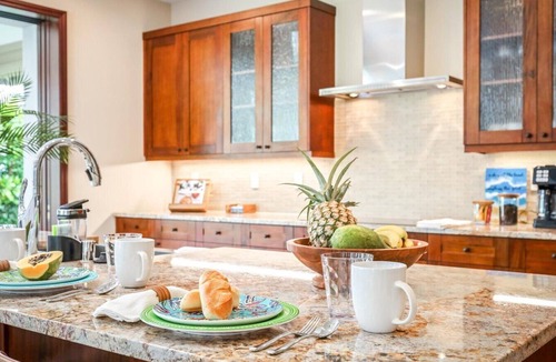Keauhou House | 🏖️Private Pool + 2 Suites | Walk to Pickleball