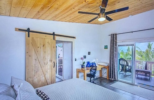 Kehena House | Private, quiet, ocean view home. 5 minutes from the beach!