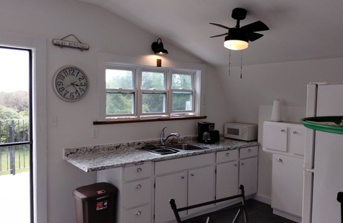 Middletown Ski Chalet | Really nice loft apartment, located 1-1/2 miles from beach areas and Sachuest pt