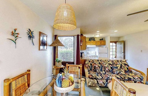 Nawiliwili Condo | Relax at a Tropical Hideaway with Beach Access, Pool & Tennis