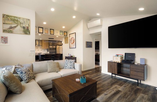 Harlow House | Relax in the Zen Den, a cozy 2-bedroom retreat near Autzen and downtown Eugene.