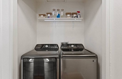 Kaneohe Apartment | Relaxed Kaneohe Retreat | Carport, AC, W/D