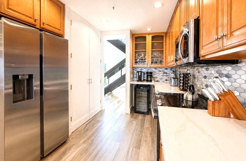 Kahana Condo | Sands Of Kahana Oceanfront 3-Bedroom Penthouse | Car Incl w/6 nights | SOK-381 by KBM