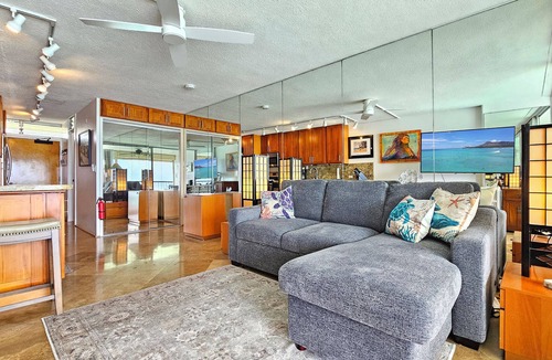 Diamond Head - Kapahulu - St. Louis Apartment | Sans Souci 1203 ⚜ 12th Floor Beachfront Studio—Sleeps 4, Smart TV & Wi-Fi