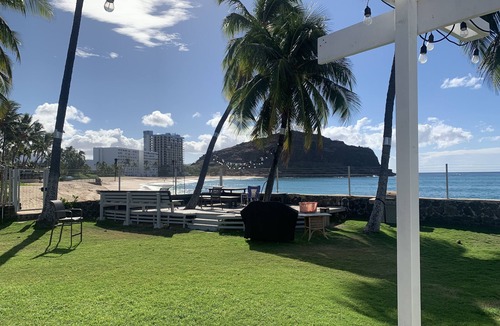 Makaha House | Sea La Vie II Furnished Luxury Beach Home