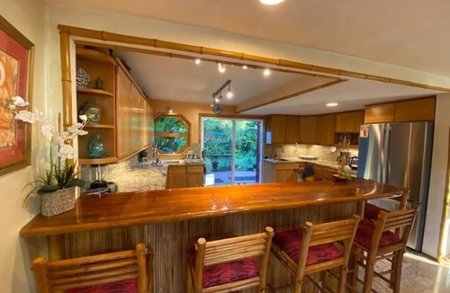 Haiku House | Serene Eco Retreat: Ocean Views, Waterfalls, and Scenic Trails!
