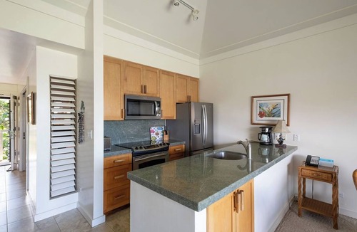 Poipu Hotel | Serene Ocean-View, Vaulted Ceilings, Private Lanai & Resort Access -Unit 27
