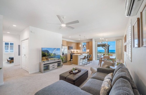 Makaha Valley House | Single Level Home|Ocean+Mountain Views|Beach 6 min