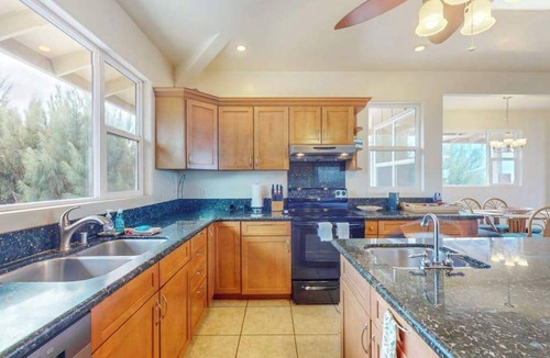 Waikoloa House | Slow Mornings & Golf Views in Sunny Waikoloa