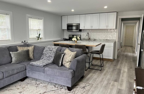 Cotuit House | Spacious 7-bedroom house with fitness room, WiFi in wonderful Barnstable
