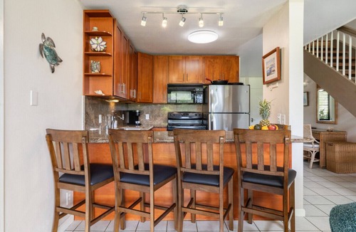 Kahuku House | Spacious Townhome with Golf Course Views