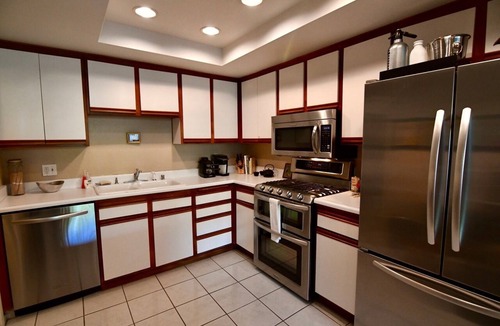 Playa Del Rey Condo | Sparkling Pool View 2BR-2BA by LAX & Beach