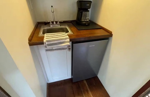 Kehena Apartment | Still Point Guest House