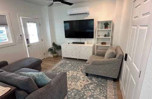 Punaluu Apartment | Studio with AC and kitchenette