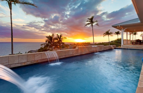 Kamuela House | STUNNING 220 DEGREE OCEAN VIEW VILLA, w/SPA & FOUNTAIN POOL, BEACH RESORT CLOSE