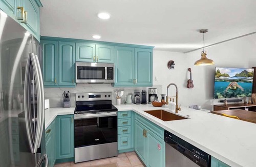 Waikoloa Village Condo | Stylish Ocean View 2BD | King beds | Pools