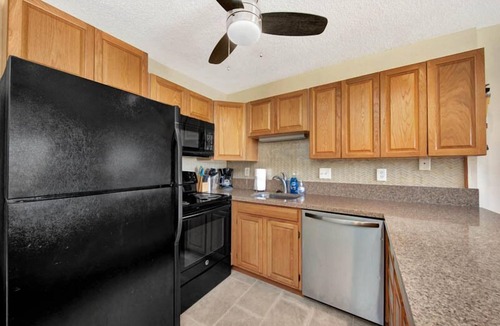 Nawiliwili Condo | Summer Deal Central Kauai Condo with Pool and Ocean Views