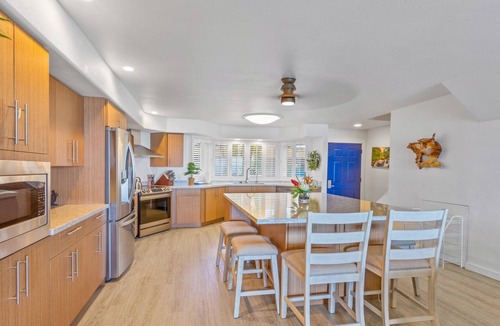Downtown Lahaina House | SUMMER SALE! 3BD Oceanfront Townhome, Lanai, Lawn & Sunset Views - Puamana 254-2
