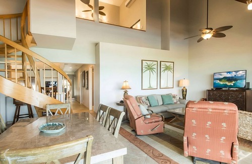 Wailua Condo | Sunrise Oceanfront Luxury - 3BR Sleeps 6 - AC, 180Â° Ocean Views, Steps to Ocean!