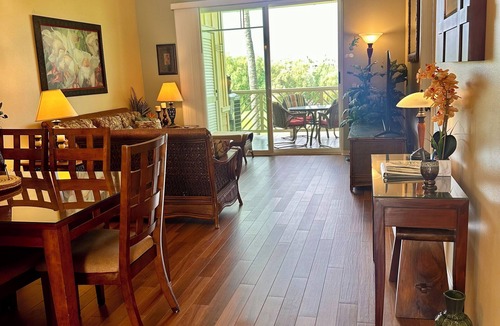 Waikoloa Condo | SUPER SALE AUG 24- SEP 2! Luxury Penthouse, Golf View, Gourmet kitchen, Sleeps 6