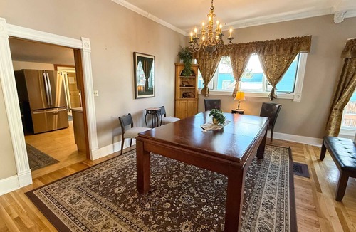 Leadville House | The Governor's Mansion — 6BR Sleeps 14, 3 Private Units, Hot Tub, Sauna