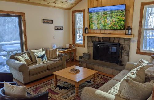 Ludlow House | The "Okemo House" at Trailside