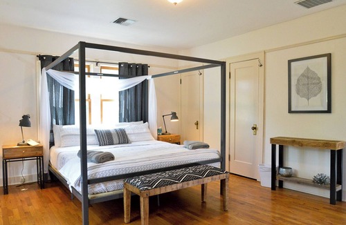 Whiteaker House | The Riverpath Inn, just steps from the Willamette river & Rose Gardens, Eugene