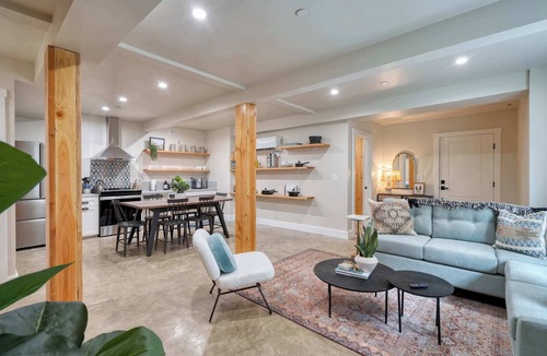 Mississippi District Apartment | The Spanish Flat 3BR/2BA on Mississippi Ave