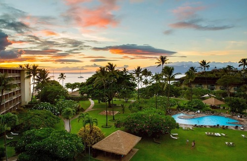 Kaanapali Hotel | Tranquil Tides! Three Stylish Units, Walking Distance to Ka'anapali Golf Courses