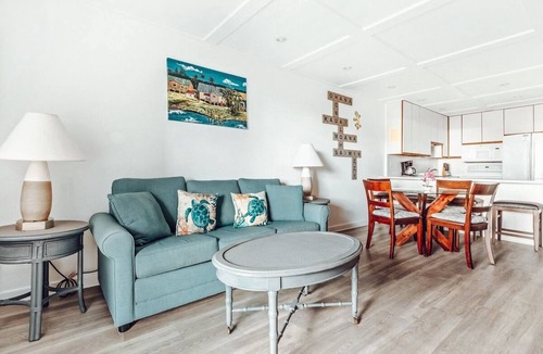 Nawiliwili Apartment | Two Bedroom Condo w/Full Kitchen | Onsite Outdoor Pool | Near Nawiliwili Park