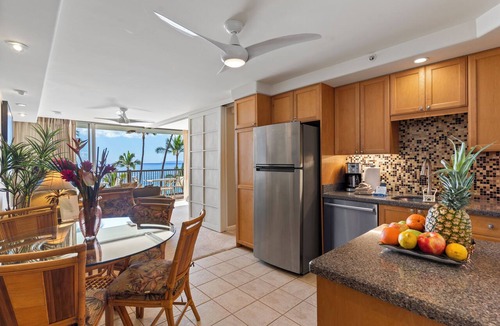 Kihei Condo | Ultimate Oceanfront Paradise-Spectacular Ocean Views-Mana Kai Maui Resort 405C
