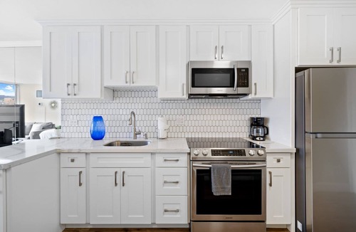Waikiki Apartment | Waikiki Upgraded High Floor Studio